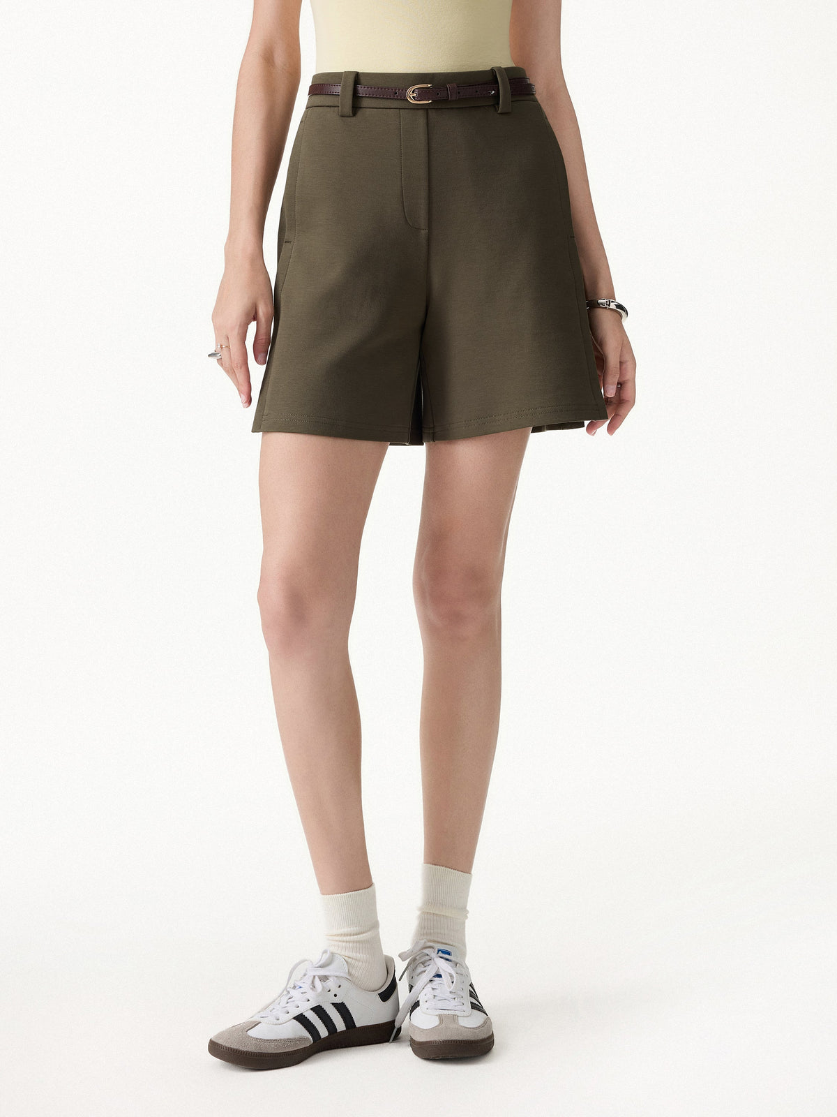 OGLmove Women's Banded Hem Travel Top and Shorts Set