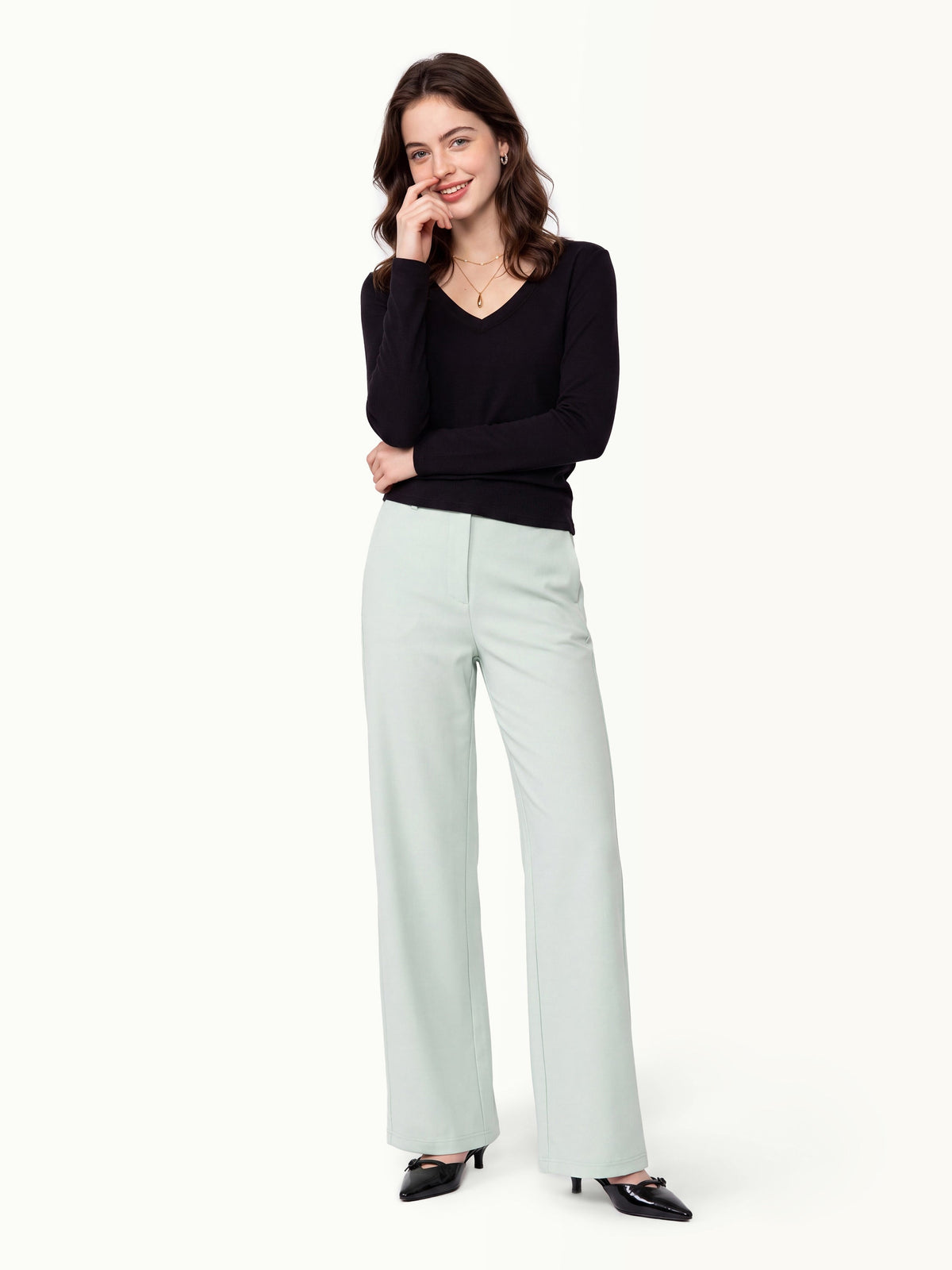 OGLmove Women's Eco-Mousse® V-Neck Long Sleeve Banded Hem Top