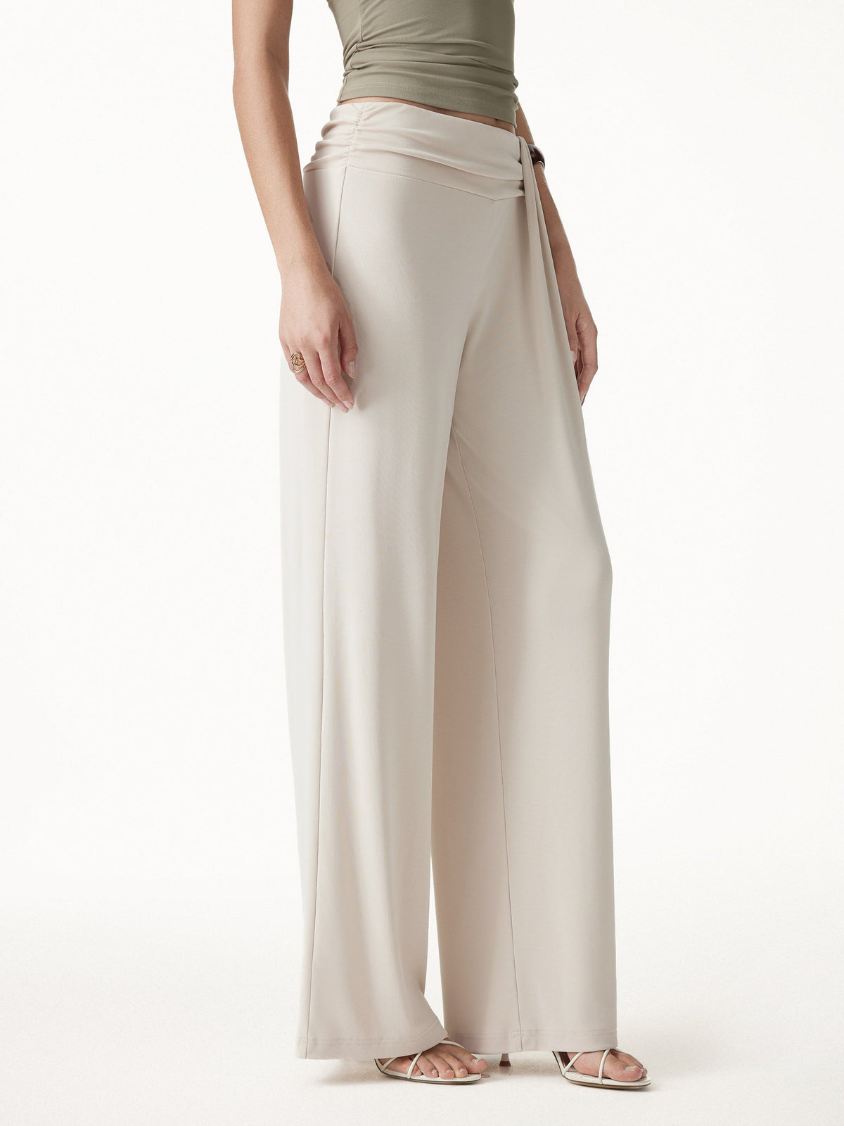 OGLmove Women's V-Neck Bra Tank & Wide-Leg Pants Set